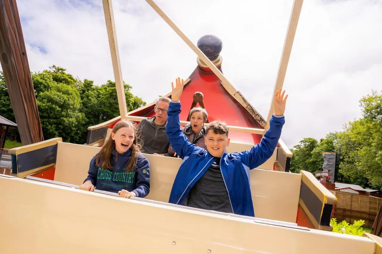 Westport Estate Glamping Village 0*,  Ireland